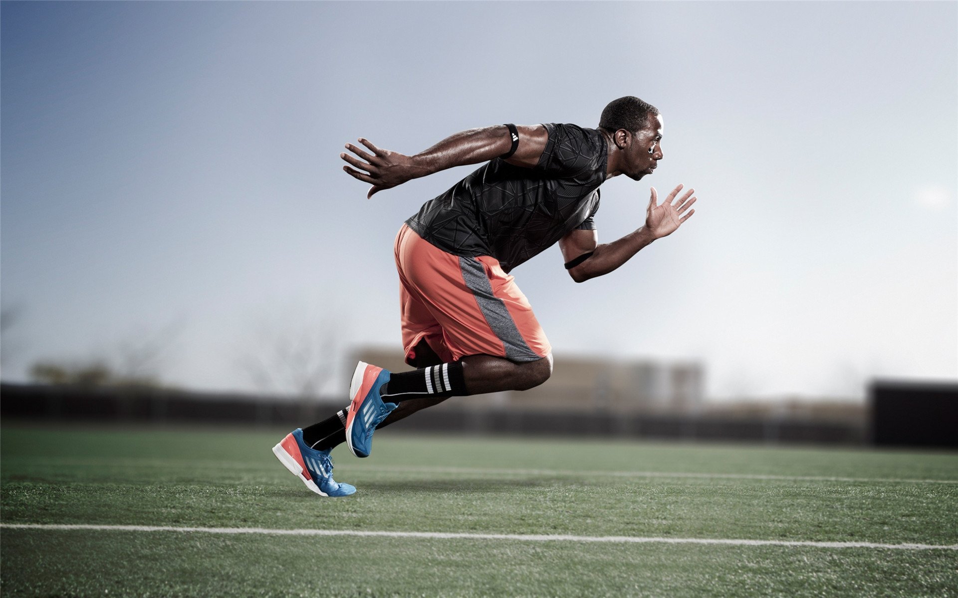 开云APP-年度焦点之战之夜，伦纳德用沉默雕刻完美